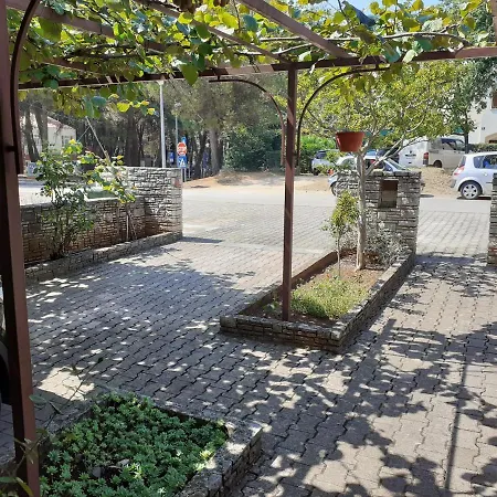 App Milka Apartament *